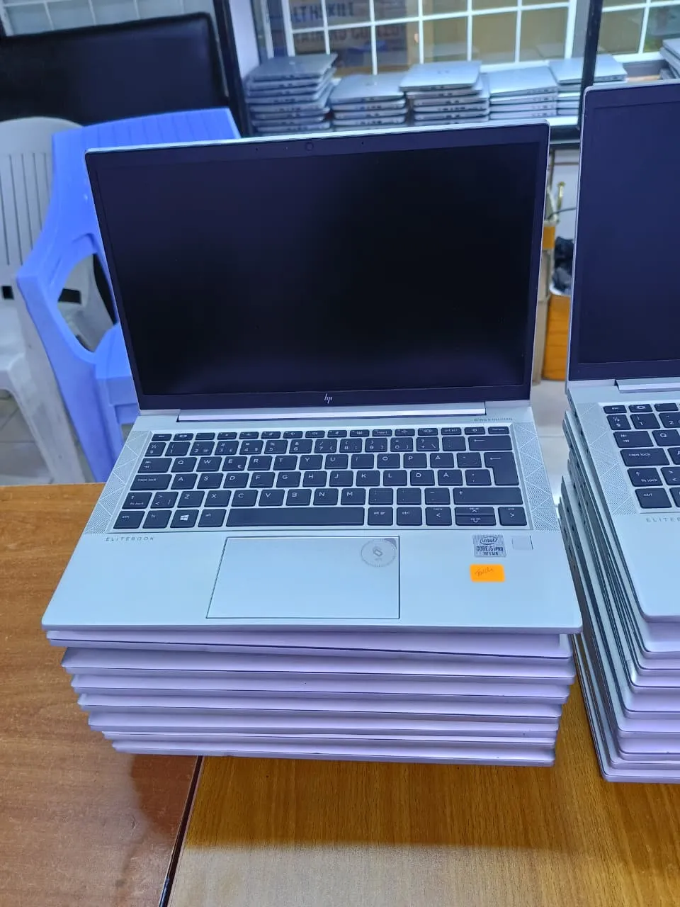 HP EliteBook 830 G7 - Image 3